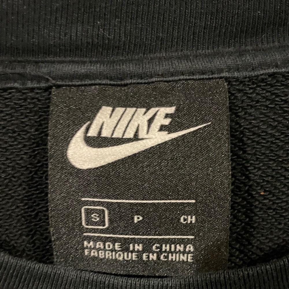 Nike Black crewneck Sweatshirt with Animal Print Swoosh - Picture 2 of 3